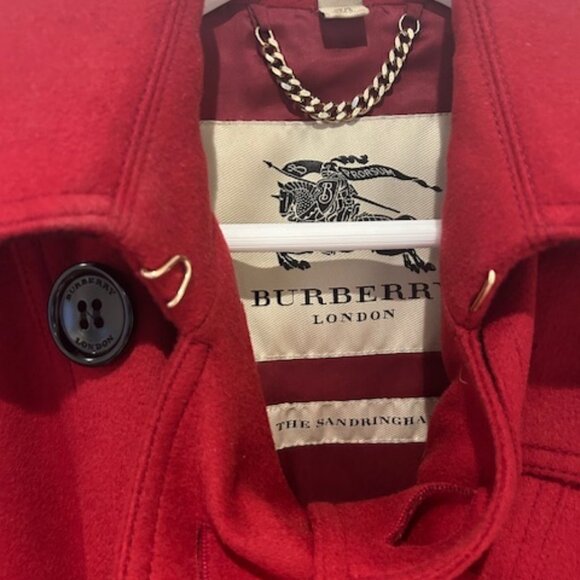 Burberry Sandringham Red Coat Size 8 With Box and Receipt - Picture 3 of 6
